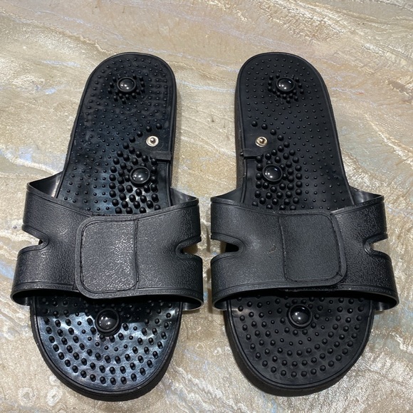 HiDow Foot Massager Sandals For Use with TENS Unit ( It’s just the Sandals) - Picture 3 of 12